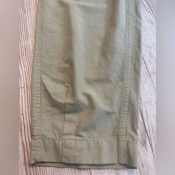 EVERLANE The Fatigue Jumpsuit in Pastel Green 4 - Picture 7 of 9